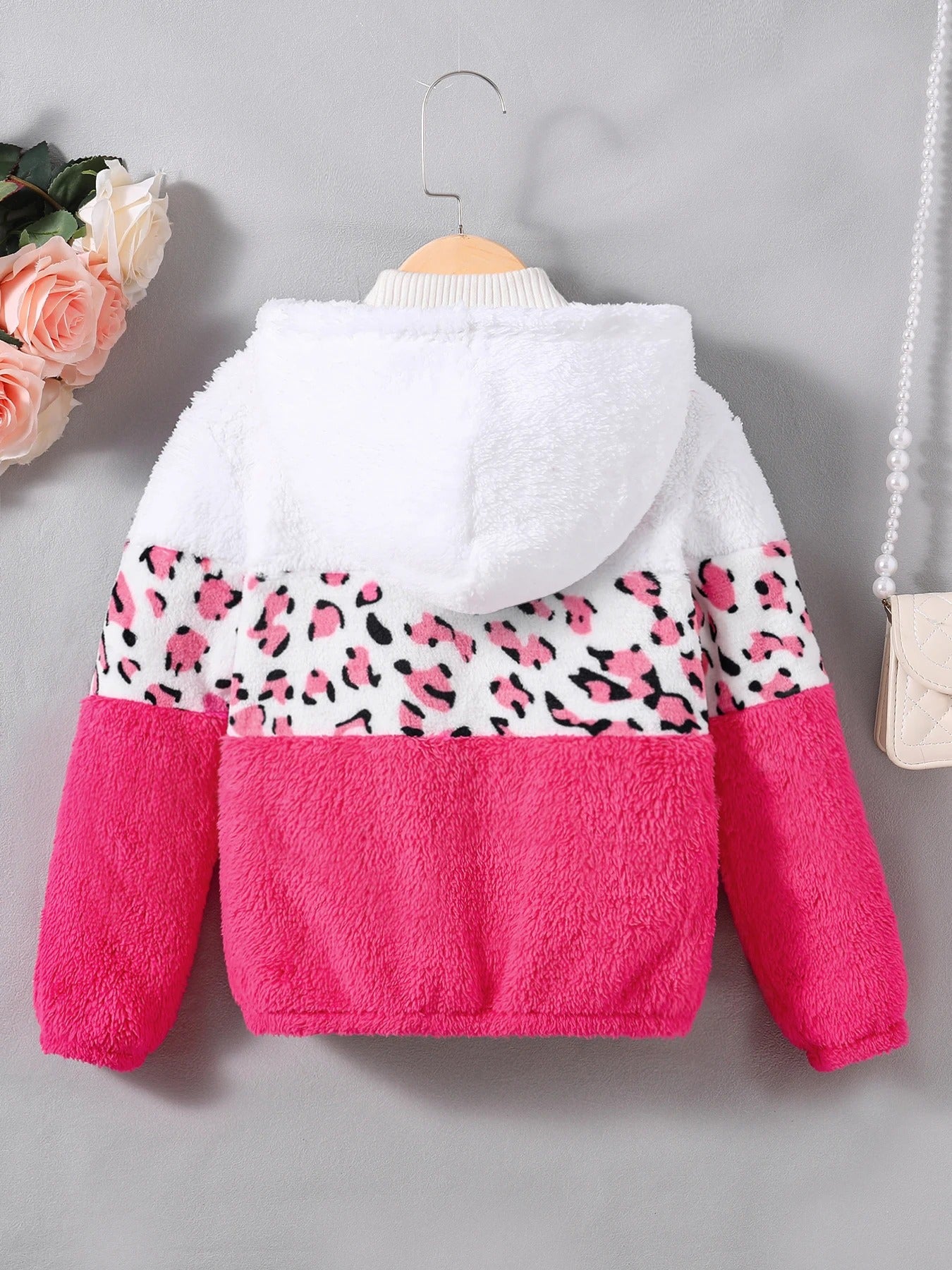 Pullages en peluche rose enfants