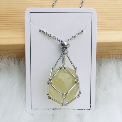 Collier en pierre de cristal