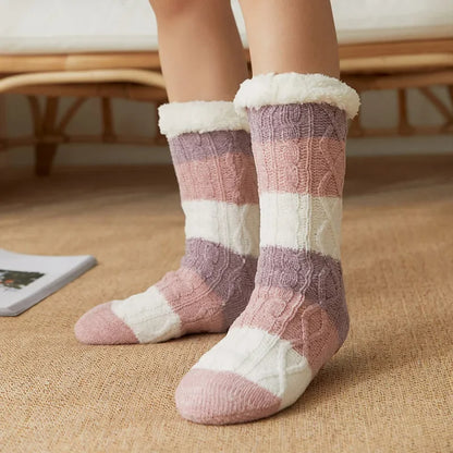 Chaussettes en peluche intérieures non glissées pour les femmes