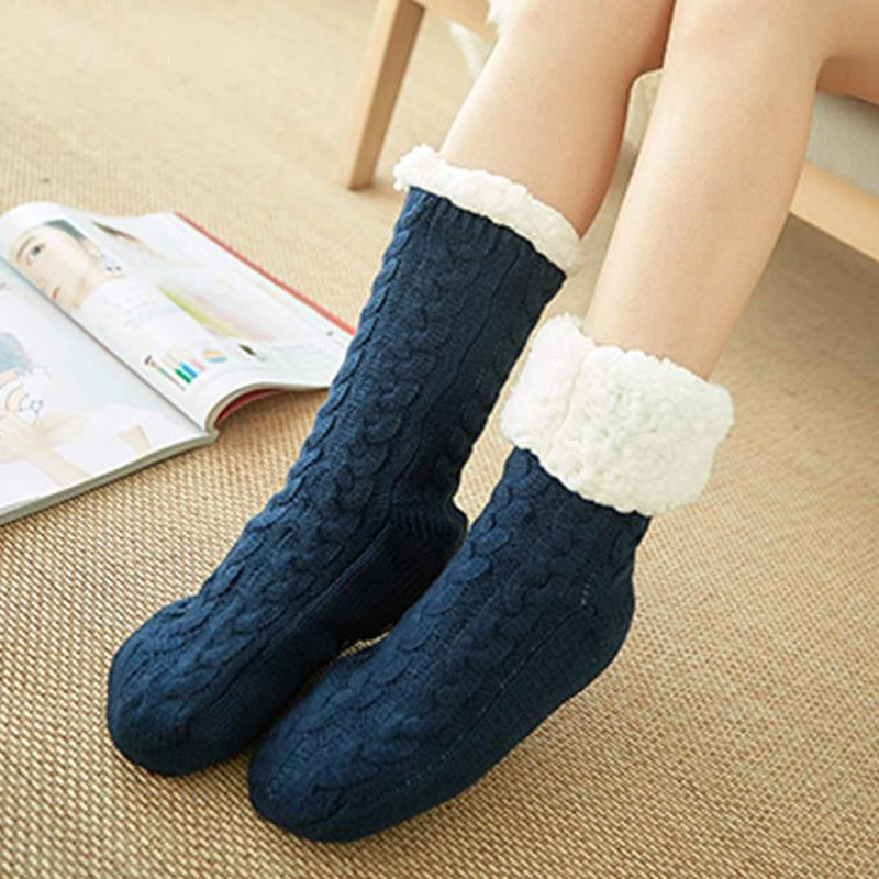 Chaussettes thermo avec une alimentation en peluche