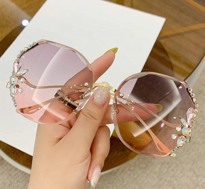 Lunettes de soleil glamour en diamant